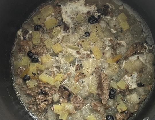 ラム肉とブルーベリーの贅沢トッピング作り方３